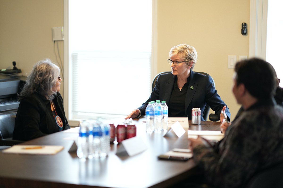 SecGranholm's tweet photo. A just clean energy transition requires strong partnerships with Tribal communities.

I met with leaders of the Moapa Band of Paiutes to learn about their energy vision and the benefits of the Moapa Southern Paiute Solar Project—the first 250MW solar operation on tribal lands. https://t.co/V0oMsAb4fG