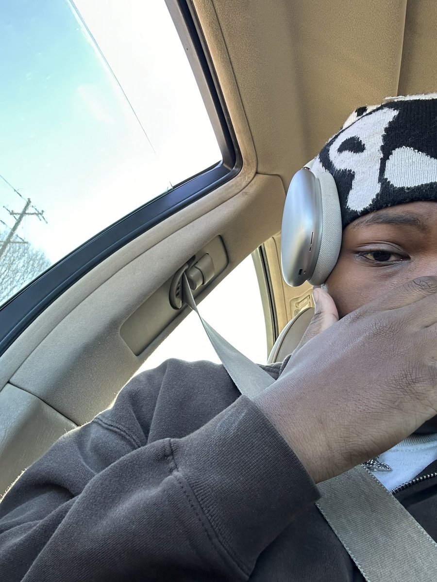 HeyyDexinn's tweet photo. Hello https://t.co/j9EqXpXWH4