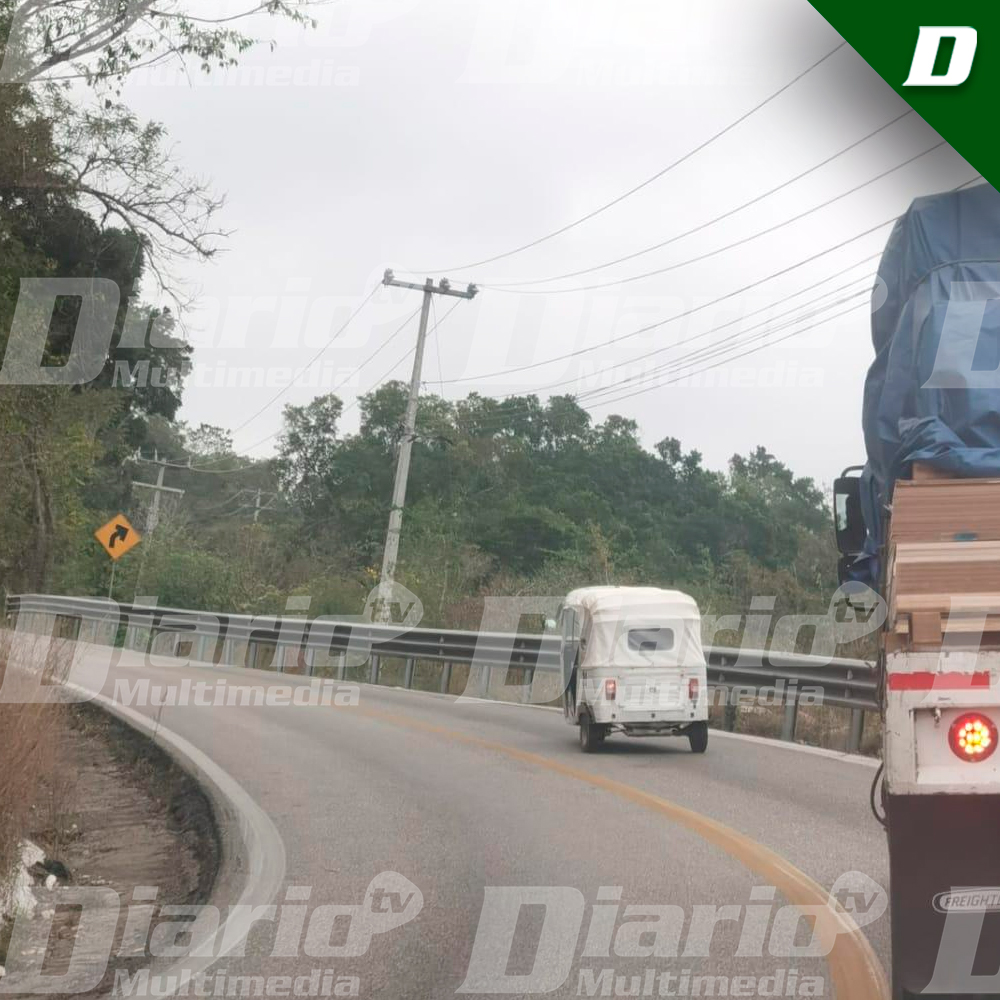 DiarioChiapas's tweet photo. 🟢#REGIÓN | Mototaxistas arriesgan su vida en carreteras

Denuncian que las unidad circulan en vías rápidas donde se exponen a un accidente | #DiarioDeChiapas

📲  https://t.co/PV0kf9qObZ https://t.co/qxikIWNxcR