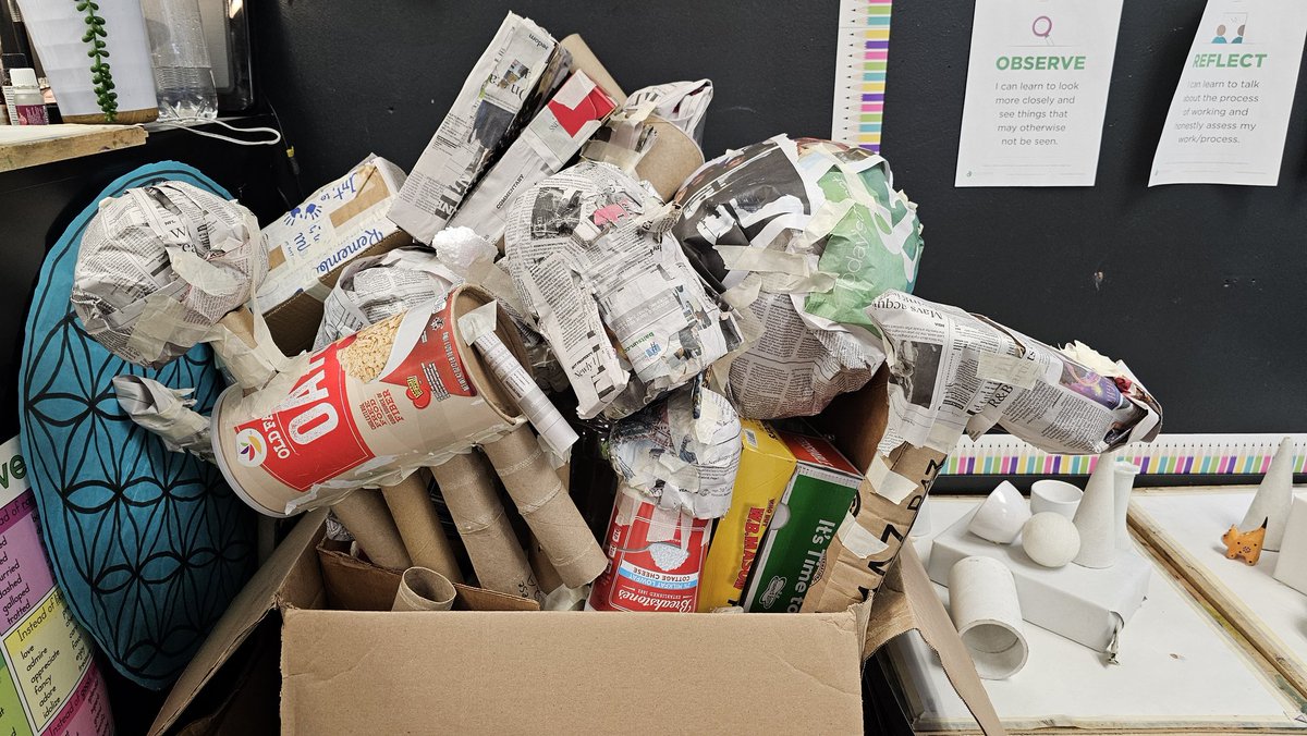 Paper mache everywhere! 7th graders make sacred objects from recycled materials and discuss how art gives value to things. @TeamRidgely @BarishSeth @MDartED @RTwentey @cgibson5bcps @CrayolaEdu