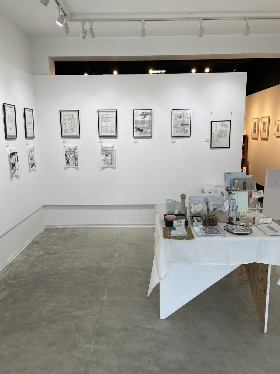 HarukaTsupi1102's tweet photo. 【個展4日目】☁️
松本はるか個展「プロセス」
202年1月30日(火)〜2月4日(日)
11:00〜18:00(最終日17:00)
Nadar 京都 @NADAR_KYOTO 

#個展 #初個展  #exhibition #firstexhibition #art #美術

ギャラリー内、暖房が効きにくく、お越しくださる皆さま、あったかくしてきてください。 https://t.co/s9Rci5wCu5