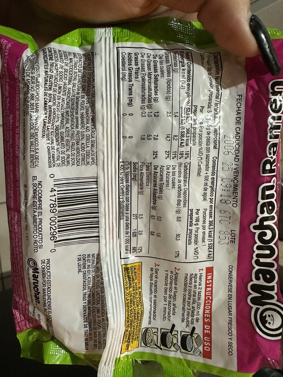 ValeValesolis's tweet photo. Acabo de ir a Walmart por una maruchan, y qp que se caduco en 2006🥲 @Walmart @Maruchan_Inc contexto porfis https://t.co/2rxETdub6M