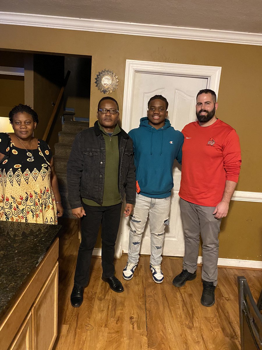 Elisee kanda (@emoney6908) on Twitter photo It was great to have coach @PrudhommeSVSU stop by for a home visit #SVSU <a href="/EastKentwoodFB/">East Kentwood FB</a> <a href="/svsu_football/">SVSU Football</a> <a href="/marty_martens82/">Marty Martens</a> It was great to have coach @PrudhommeSVSU stop by for a home visit #SVSU <a href="/EastKentwoodFB/">East Kentwood FB</a> <a href="/svsu_football/">SVSU Football</a> <a href="/marty_martens82/">Marty Martens</a>