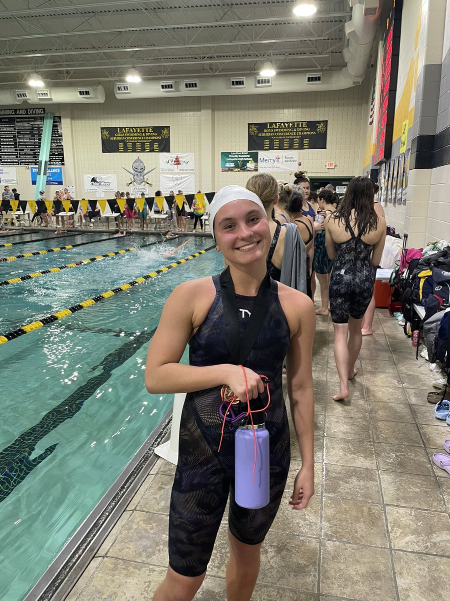 500 free: Evyn Lashley takes 13th, Rylie Lynch takes 9th &amp; Paige Samuelson takes 5th.