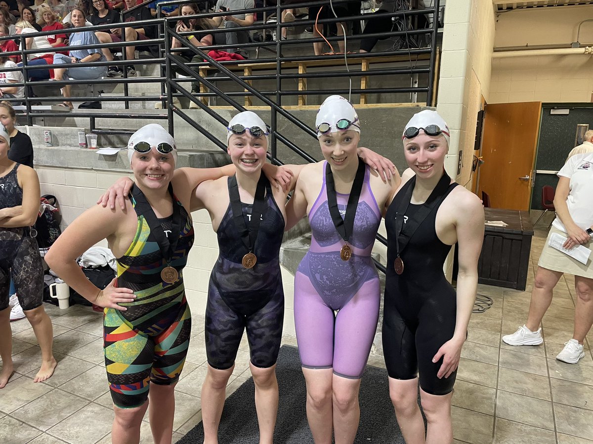 EurekaSwimDive (@swimdive_ehs) on Twitter photo 