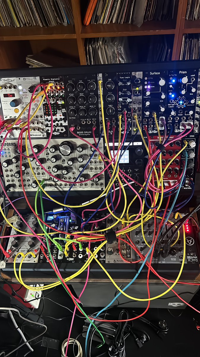 After 1.5 years of learning i’m finally comfortable with my #modularsynthesizer … new live rig and i have a new moniker “Cakrawala” new ep is also up for pre order at PerkyClub’s #bandcamp .. Hope to be a productive music year 🤍🙏