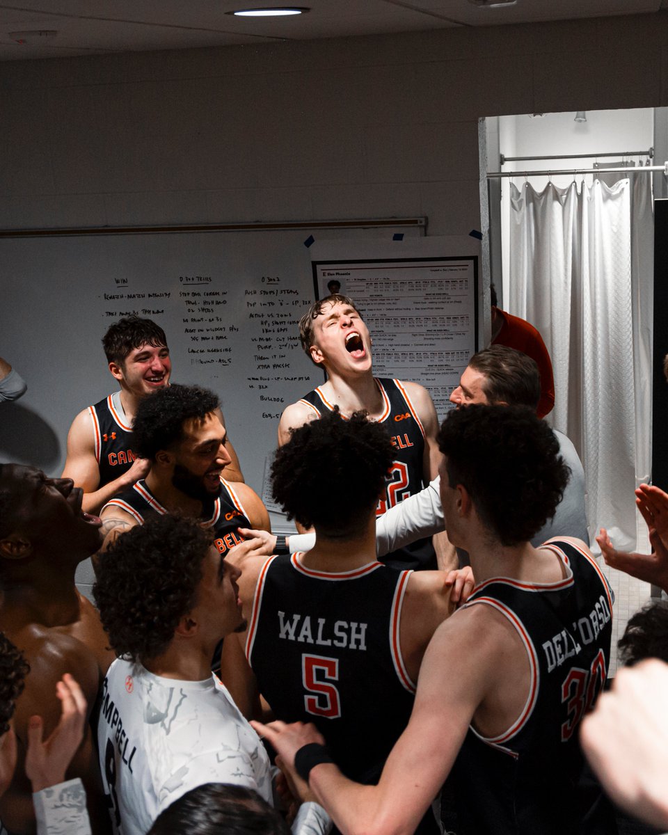 GoCamelsMBB's tweet photo. FEELING GOOOOOD TONIGHT 😤 https://t.co/C95FIylNsM