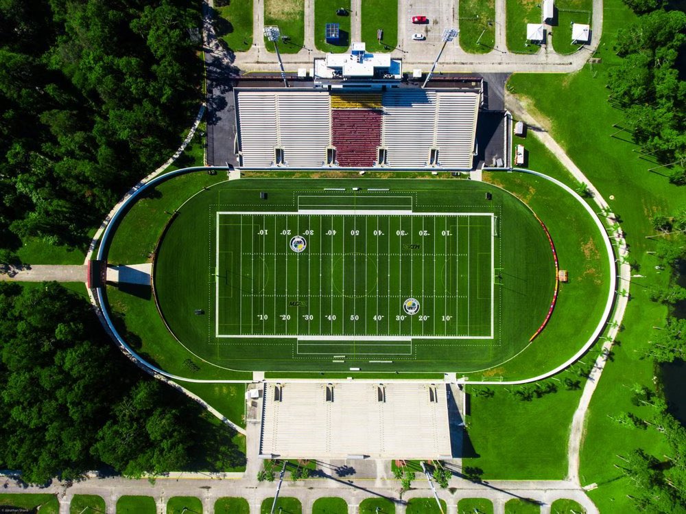 Michael Dempsey 6ft 220lbs (@_michaeldempsey) on Twitter photo AGTG!! I am blessed to receive my 1st D1 offer to Bethune-Cookman University!! <a href="/JerisMcIntyre/">Jeris McIntyre</a> <a href="/CoachWoodie/">Raymond Woodie Jr.</a> <a href="/tech813coach/">Jayson Roberts</a> <a href="/KevinHobbs_DC/">Kevin Hobbs</a> <a href="/TBTFootball/">#TechTechTech</a> <a href="/CoachMcClain73/">Will McClain</a> <a href="/southeastelite/">Southeast Elite</a> AGTG!! I am blessed to receive my 1st D1 offer to Bethune-Cookman University!! <a href="/JerisMcIntyre/">Jeris McIntyre</a> <a href="/CoachWoodie/">Raymond Woodie Jr.</a> <a href="/tech813coach/">Jayson Roberts</a> <a href="/KevinHobbs_DC/">Kevin Hobbs</a> <a href="/TBTFootball/">#TechTechTech</a> <a href="/CoachMcClain73/">Will McClain</a> <a href="/southeastelite/">Southeast Elite</a>
