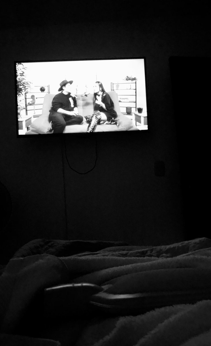 Purpleishsky's tweet photo. Mis noche de Netflix han sido oficialmente reemplazadas por los podcasts de @UnTalFredo 🫶🏻 https://t.co/qxW3Q8xkTp