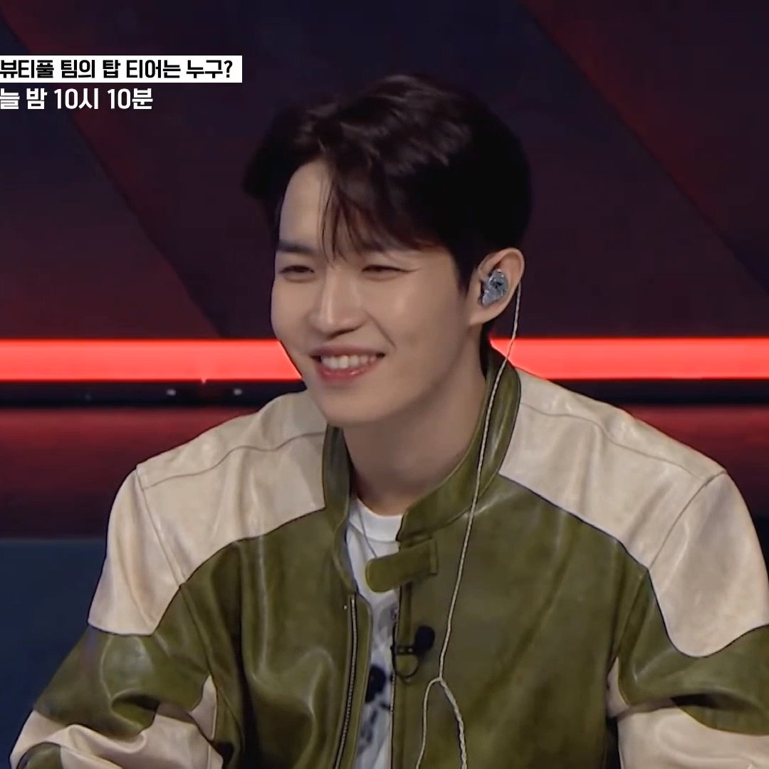 상현님 보고 웃는 재환이 눈에서 꿀떨어짐🤍