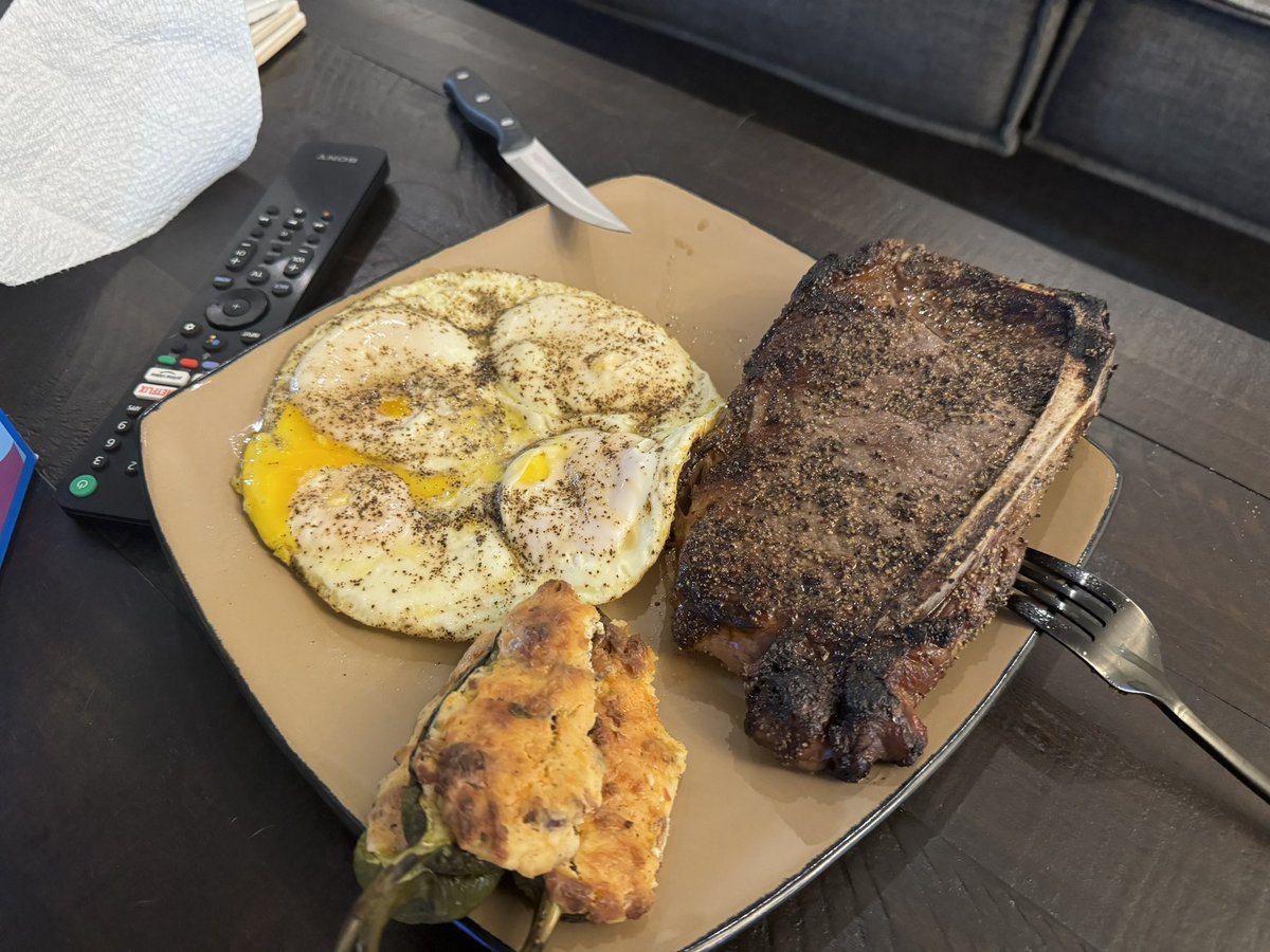 xxDerekTTV's tweet image. The grilling skills are improving 🤘 Best steak I've made yet #carnivorediet #MeatIsHealth