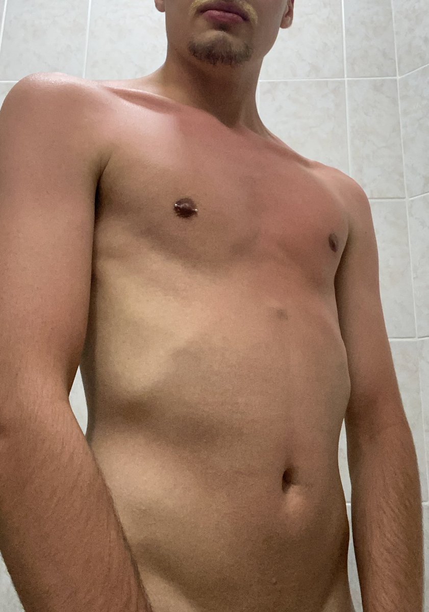 giieramy's tweet photo. Do dia que virei um camarão https://t.co/SN5C8mU7dT