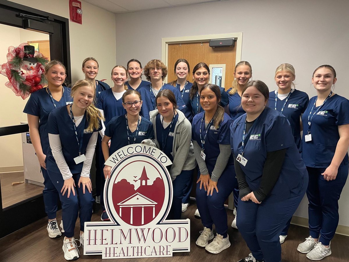 HCS students have REAL-WORLD experiences!   These young men and women are earning certifications that lead to careers and post-secondary education opportunities!  #HCSBetterTogether #HCSEveryDayCounts <a href="/HCSEC3/">HCSEC3</a> <a href="/CHHS_HCS/">CHHS_HCS</a> <a href="/gojohnhardin/">John Hardin H.S.</a> <a href="/NorthHardinHS/">North Hardin HS</a>