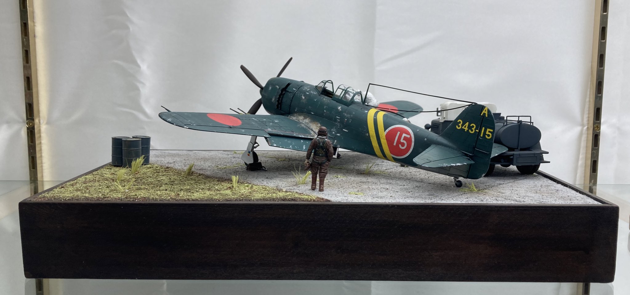 山本五十六乗機撃墜ジオラマ　1/144 山本五十六乗機撃墜ジオラマ 1/144 山本五十六乗機