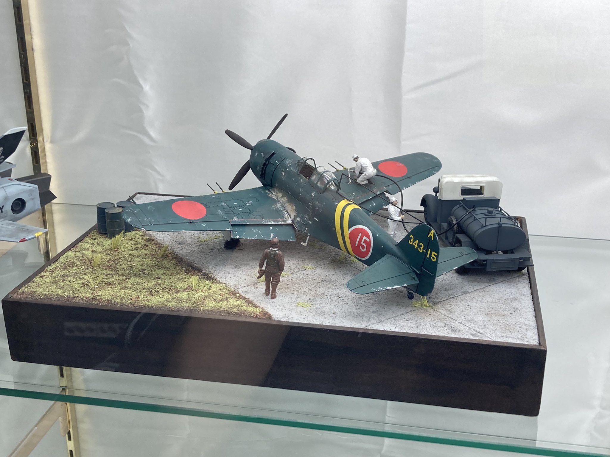 山本五十六乗機撃墜ジオラマ　1/144 51n-QYa7C-L._AC_SY200_QL15_.jpg