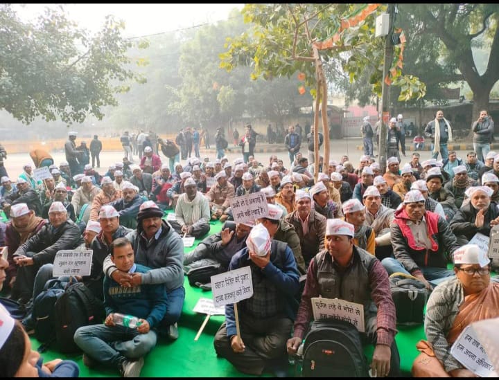 2 फरवरी यानी #सहारा_इंडिया की स्थापना दिवस को #काला_दिवस के रूप में मनाने वालो का आभार!
#नरभक्षी_सुब्रत_रॉय और उसके परिवार सहित उनके #चहते_चमचों व #समर्थको का #सर्वनाश हो!
<a href="/dhaka_somender/">Adv.somendra dhaka AAP</a> <a href="/_YogendraYadav/">Yogendra Yadav</a> <a href="/Amitabhthakur/">Amitabhthakur</a> <a href="/ravishndtv/">ravish ndtv</a> <a href="/RajivBabbarbjp/">Rajiv Babbar</a> <a href="/avidandiya/">🇮🇳 Avi Dandiya</a> <a href="/ashutosh83B/">ashutosh</a>