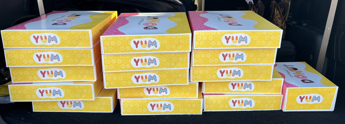 TaylorManufact1's tweet photo. We had another great day at @TaylorManufact1 ! 🍩 Doughnuts make the day even better! 
#ourteamisthebest https://t.co/OwtVpiC17v