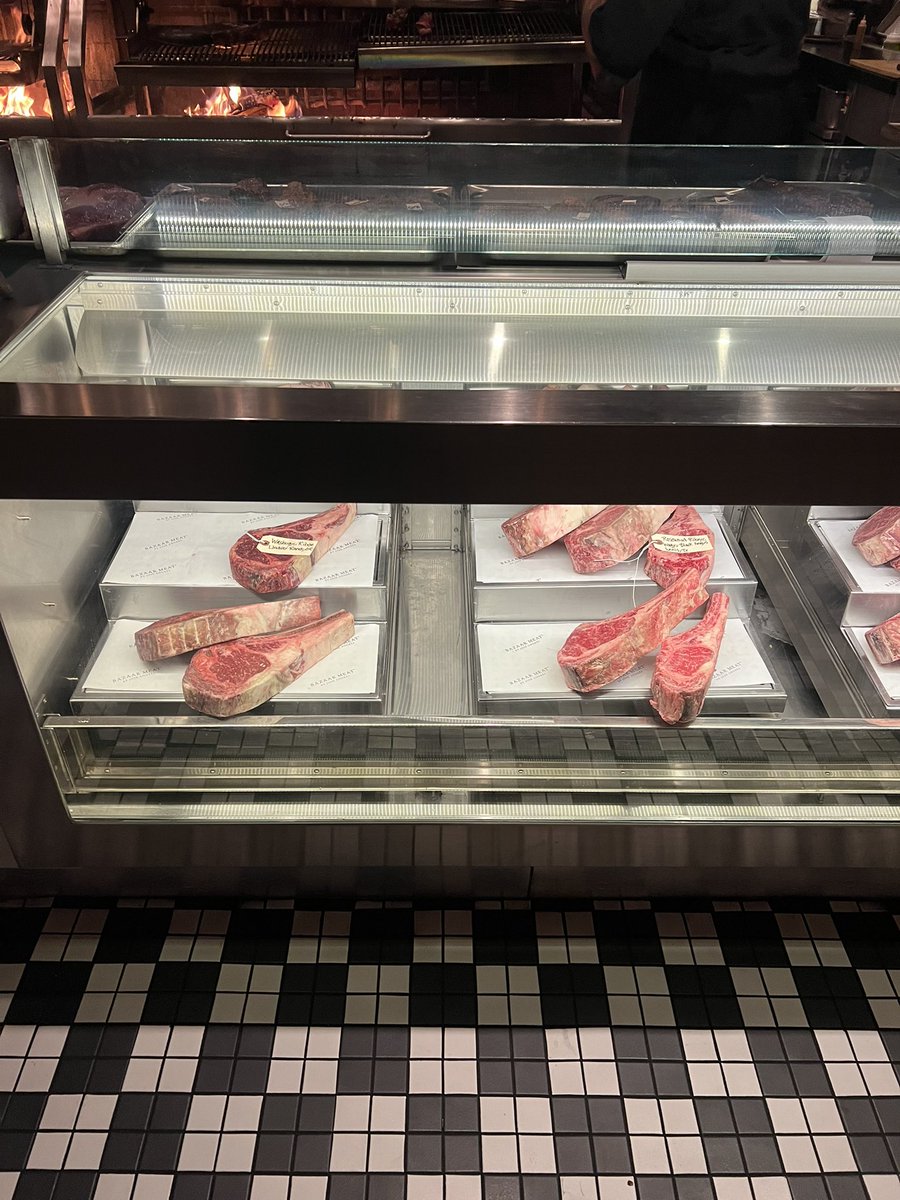 MrSoprano21's tweet photo. 🥵😮💨 #BazaarMeat https://t.co/x0HOMi5FLH