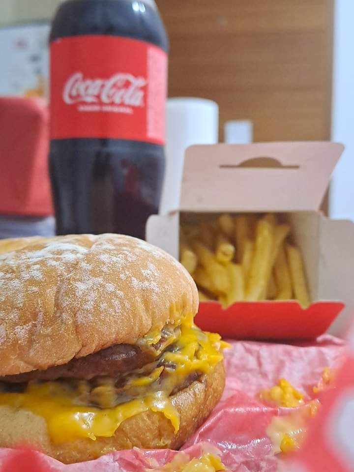indirectasofi's tweet photo. con ganas de vos https://t.co/QHzL6rA0k6
