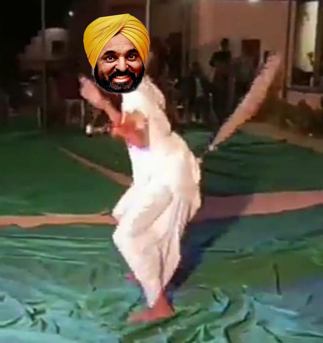 Sin91366Gill's tweet photo. ਅਣਖੀ ਪੰਜਾਬੀਆਂ ਨੇ ਛੇਤੀ ਹੀ ਭੰਤੂ ਭੰਡ ਨੂੰ ਐਦਾਂ ਮੋਰ ਬਣਾ ਦੇਣਾ ਹੈ।  
#ReleaseSikhPrisoners 
#JusticeForSidhuMoosewala
#WeSupportBhaanaSidhu https://t.co/avTDccVj7d