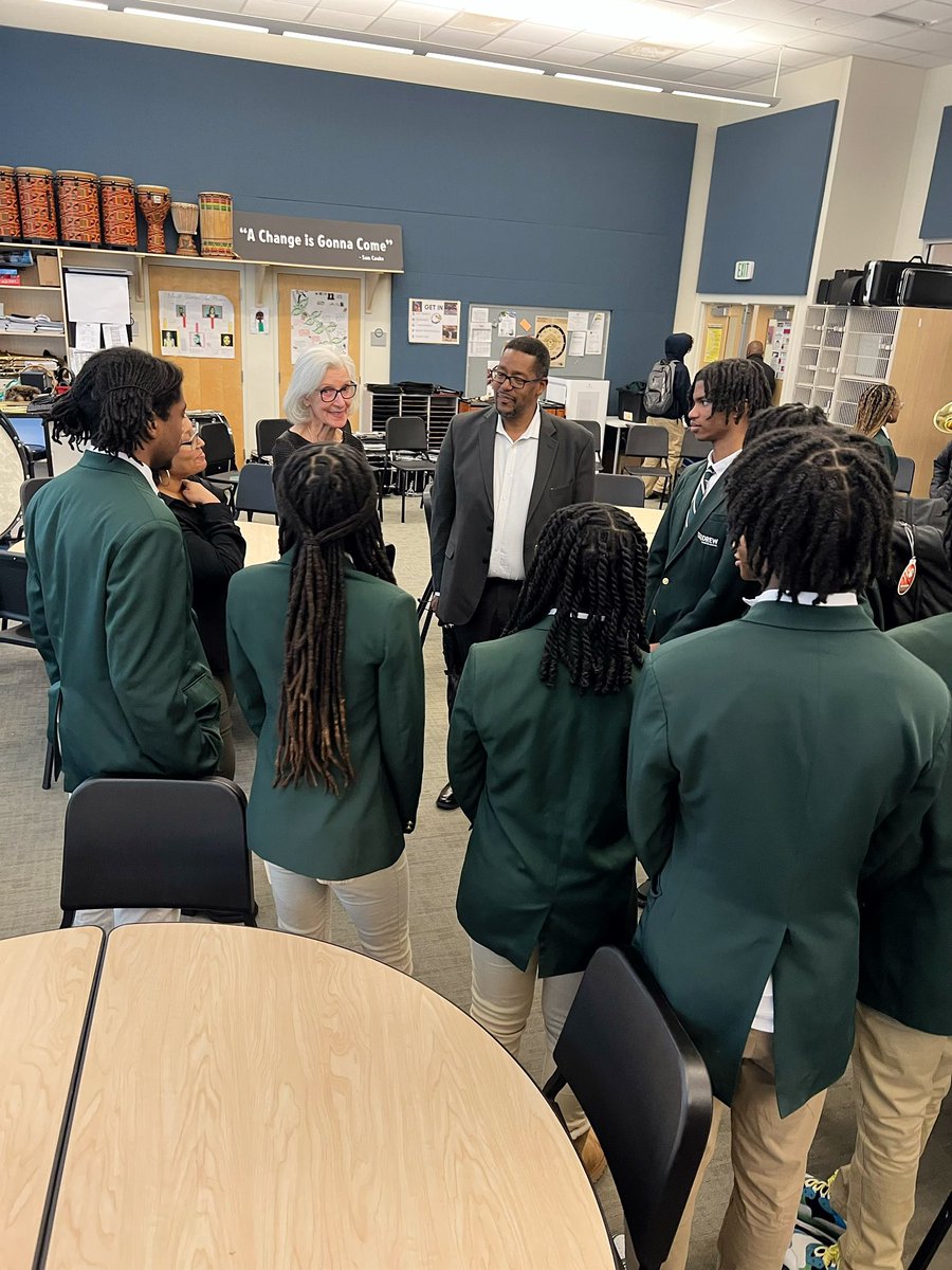 Throwing it back to an inspiring 'Breakfast with the Board' at Drew! Huge thanks to the <a href="/BOEAPS/">Atlanta Board of Education</a> &amp; our Board of Directors for engaging with the next generation of leaders. Shoutout to our students for sparking thoughtful conversations! 🙌 #ThrowbackThursday #Leadership #WeAreDrew