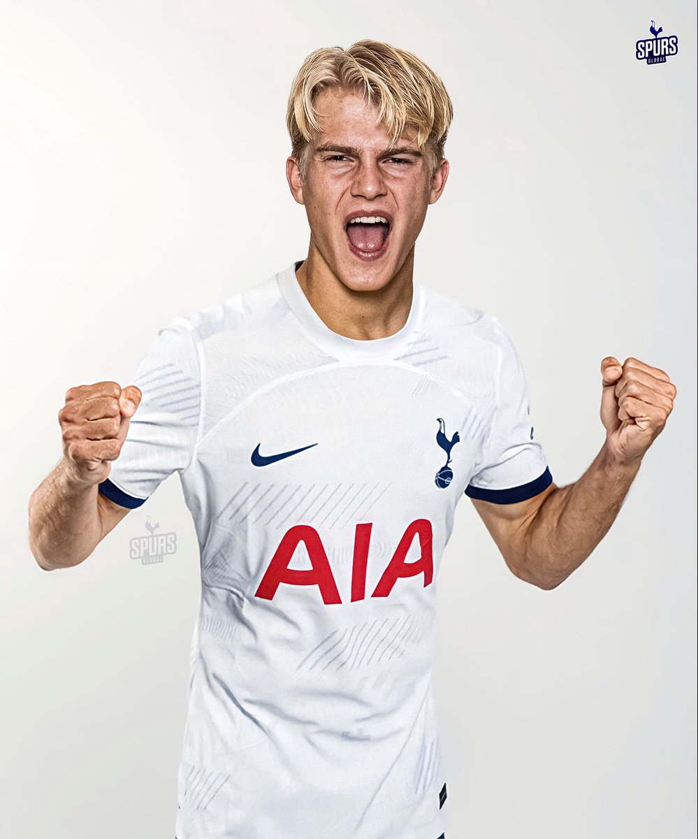 🚨⚪️ It’s Lucas Bergvall day at Spurs today as he arrives in London for medical tests and contract signing. 2006 born talent turns 18 today and he’s now allowed to sign the professional contract, valid from July. Deal hijacked at final stages as he was close to joining Barça.