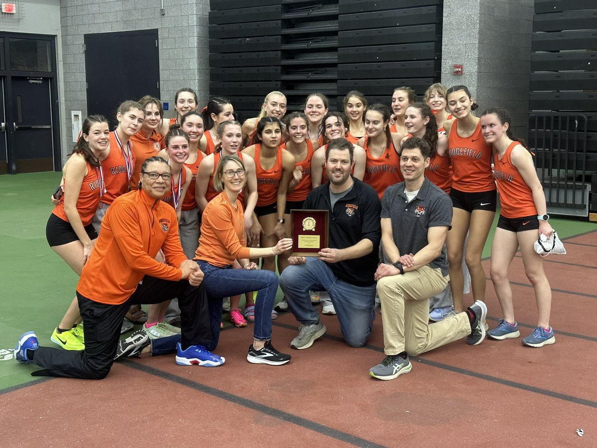 And your 2024 Girls FCIAC champs, for the first time since 2006, the Ridgefield Tigers. #cttrack