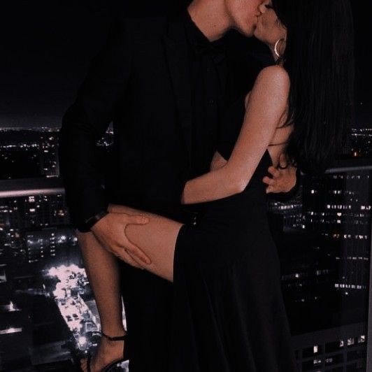 deamordi's tweet photo. Diders! Aku membawa novel baruku dengan trope "she fell first he fell harder" nih. Siapa yang penasaran sama ceritanya? 

Susanna yang masih memiliki tempat untuk Jayandika di hatinya tetap berusaha memperbaiki pernikahan mereka meski Jayandika selalu bersifat pahit dan hambar. https://t.co/kRMspVCW5W