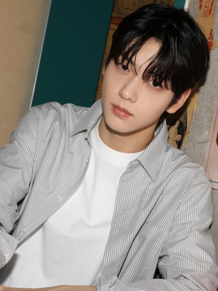 hourly soobin 🍫🏡 (@csbshour) on Twitter photo 