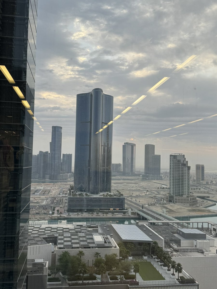 AnkitChowdhry's tweet photo. Gloomy weather is all you need
#AbuDhabi https://t.co/j8mFpuzhDq