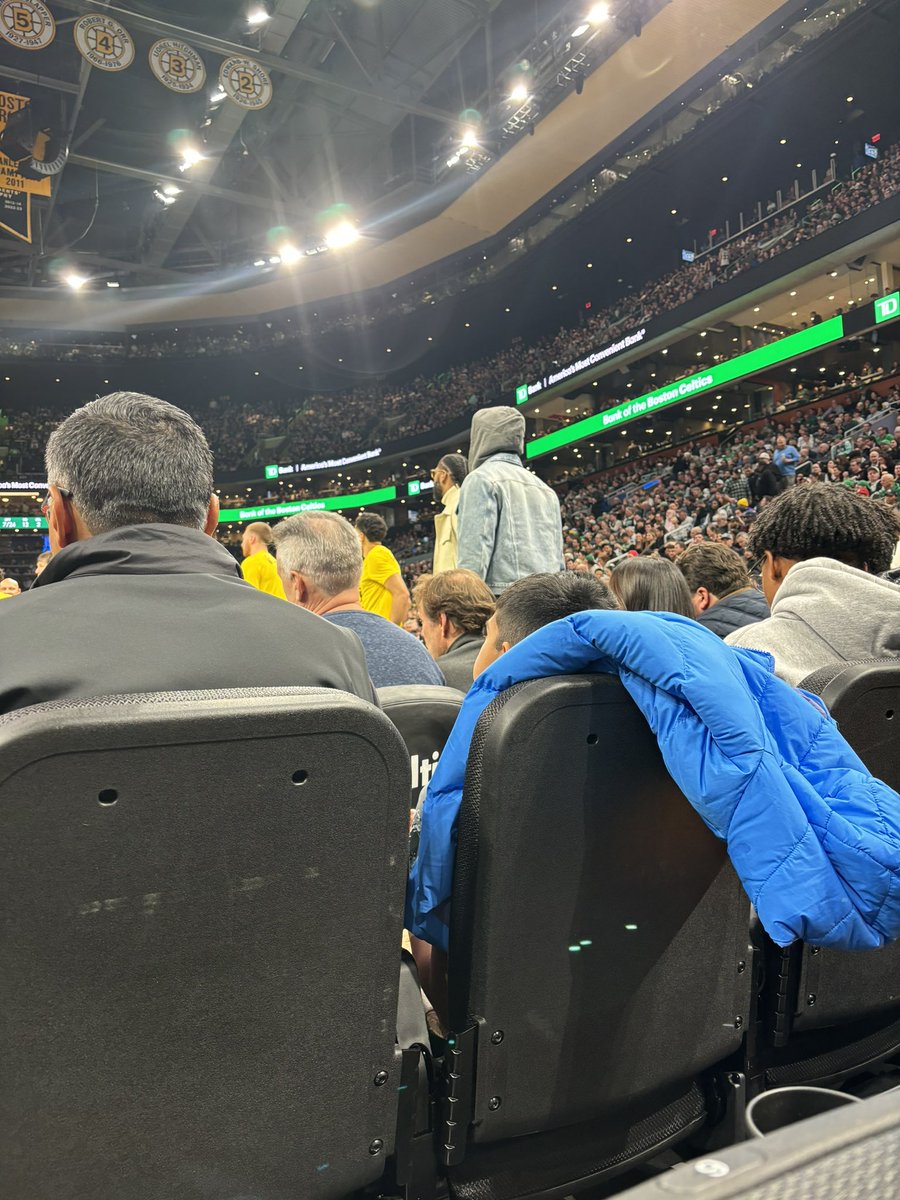 kymarshall18's tweet photo. @KingJames even though you couldn’t play tonight it made my sons night being able to see his favorite guy ! https://t.co/3G81f9Z91b