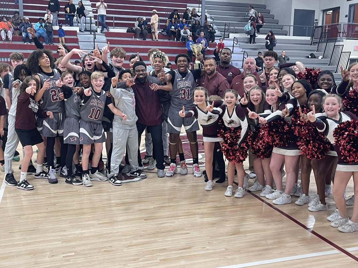 🏆<a href="/HoopsCms/">Central Middle School</a> League Champions🏆

Congratulations to our players, amazing coaches, families, and supporters.  The Den was electric tonight. 

Love seeing our <a href="/Central_Hoopz/">Central Basketball</a> players celebrating with our <a href="/HoopsCms/">Central Middle School</a> players. The Lion way!

🚨The future is bright!