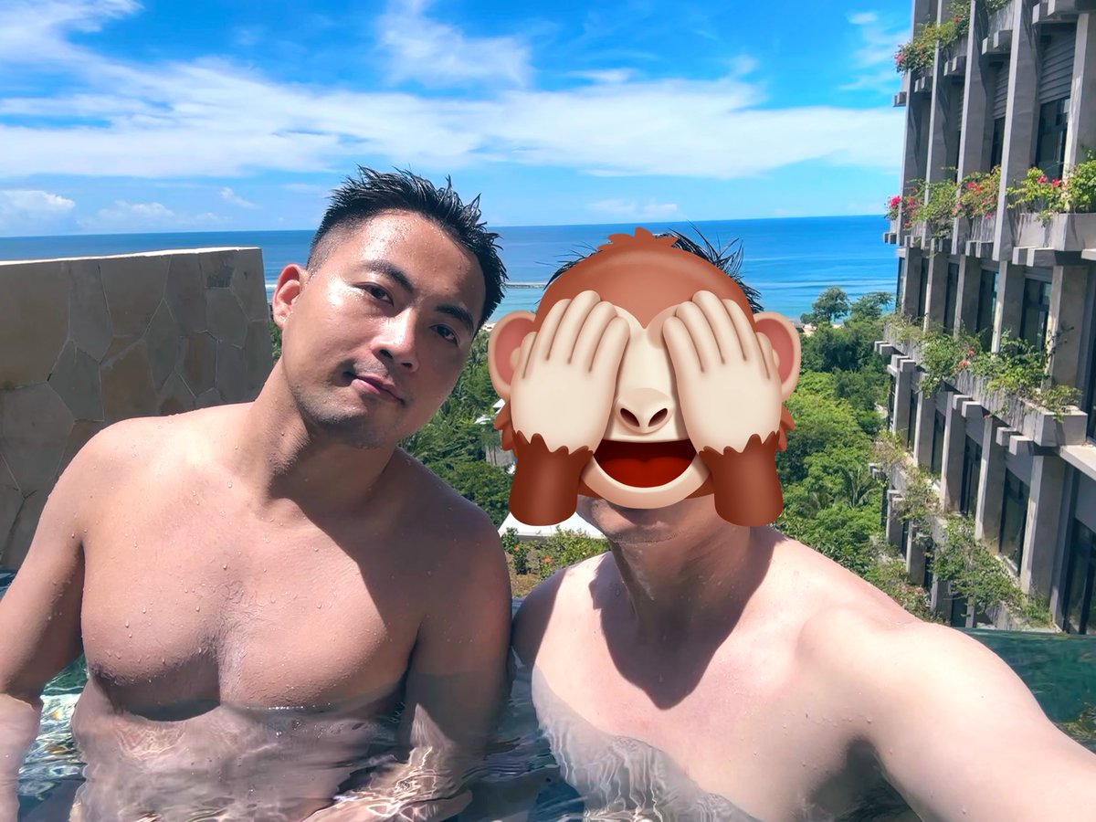 巴厘岛度假中……