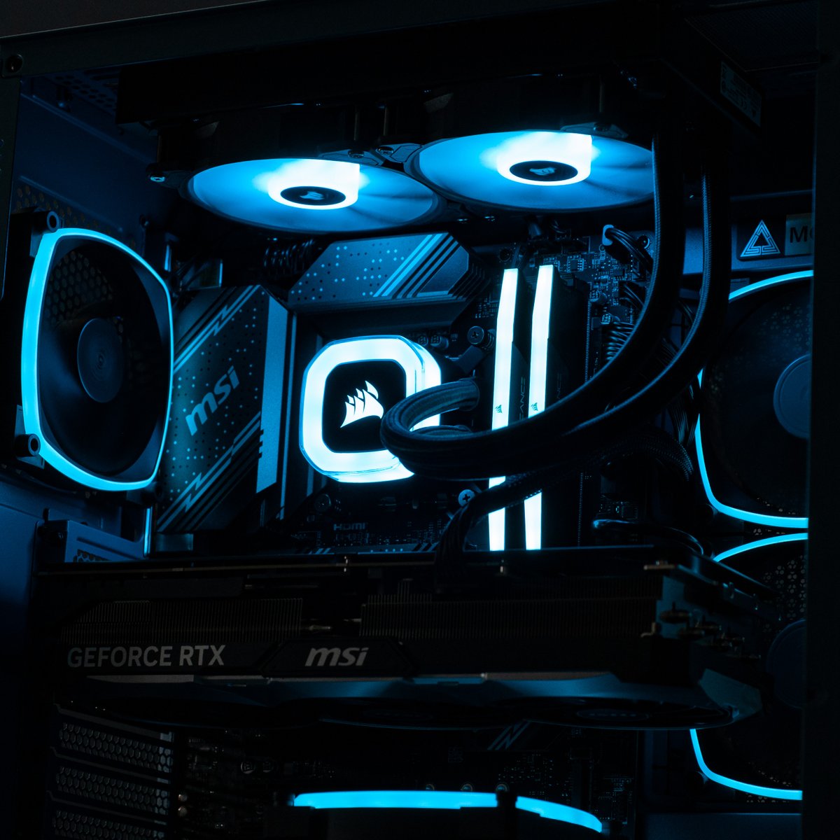 Feelin' blue? Us too.
One of many pre-built PCs we've got: evatech.com.au/custom-pc/1975…