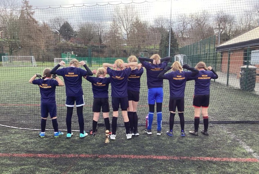We're diving on #followfriday to highlight fab accounts. This week it's our @PorcesterJS, a fantastic school in Notts whose girls' football club this week represented Porchester at the <a href="/NFFC/">Nottingham Forest</a> U11's Girls Football tournament &amp; won the final!

#ff #prideofporchester #weareflyinghigh