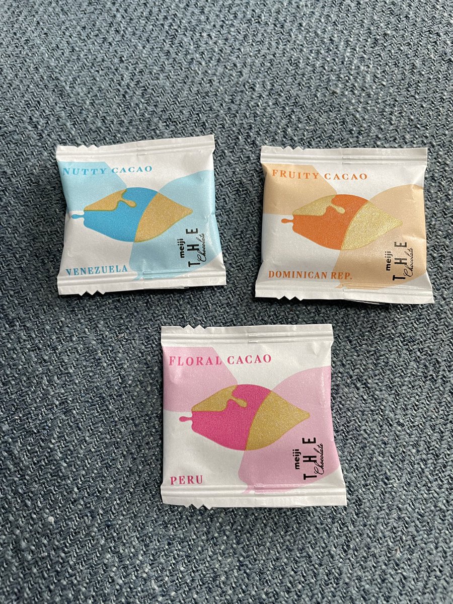 今日のチョコ活2回め✨
🍫明治　ザ・チョコレート

チョコレート検定のテイスティングの練習をこの三つでやってます✨

#チョコレート
#チョコ活
#チョコレート好きと繋がりたい