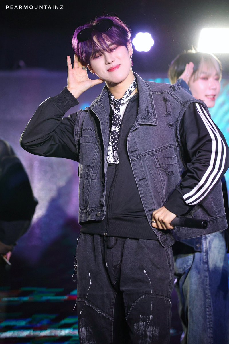 pearmountainz's tweet photo. [#LAM] 240130 GYEOM

@LAM_twt 
#likeamovie #like_a_movie #영화처럼 #gyeom #겸 #seungyong #승용 #ncus #kpop #kpopidol https://t.co/Bxu00KdePh