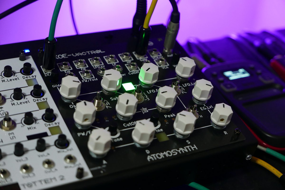 AtomoSynth KOE synthesizer eurorack module
atomosynth.net/koe.html