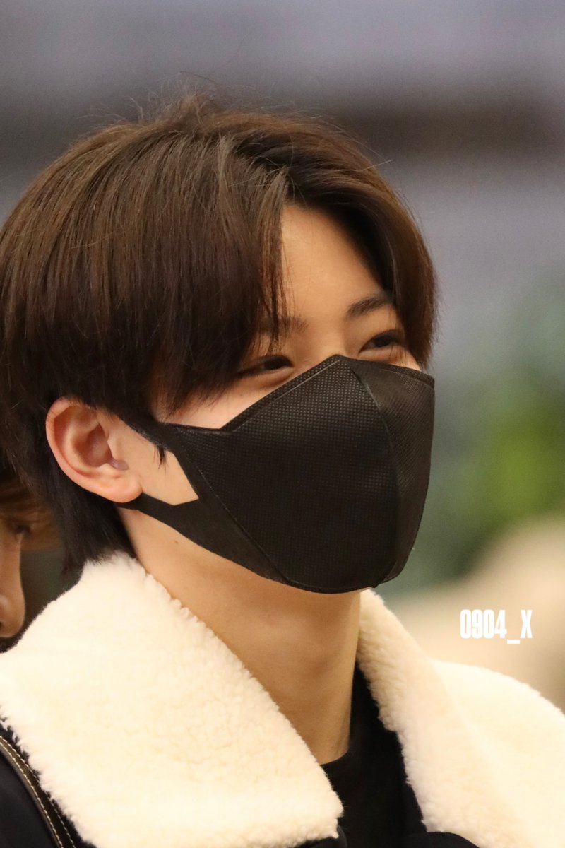 0904__X's tweet photo. 240201 GMP 🛫 HD

👂❤️‍🔥

#TREASURE #준규 #JUNKYU #트레저 https://t.co/A4qF4G6UOM