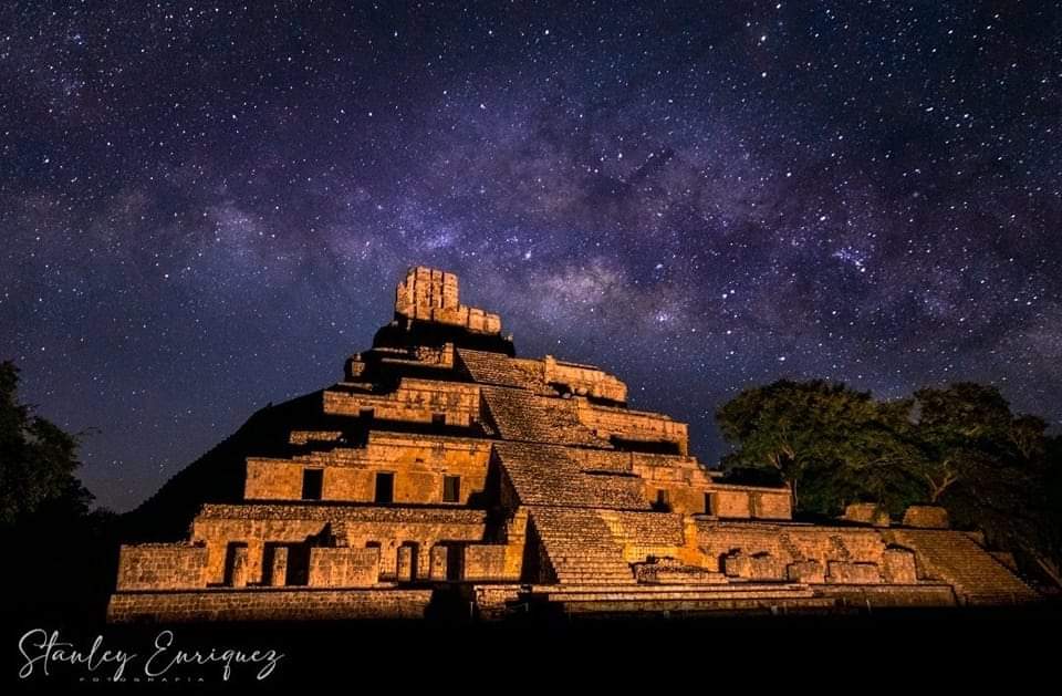 La Casa de los Itzáes.

Edzná, #Campeche. 

Foto: stanley_easyphotos