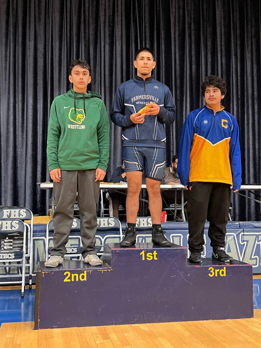 SummitBears's tweet image. The SCHS wrestlers competed in their first ever ESL championship today

Alexis Zavala became the first wrestler in school history to win an ESL championship. 

Others placing were 

Michael Gonzalez - 2nd
Isaiah Esquivel - 2nd
Ruben Garrido - 2nd
Josiah Luna - 3rd

Proud of you!