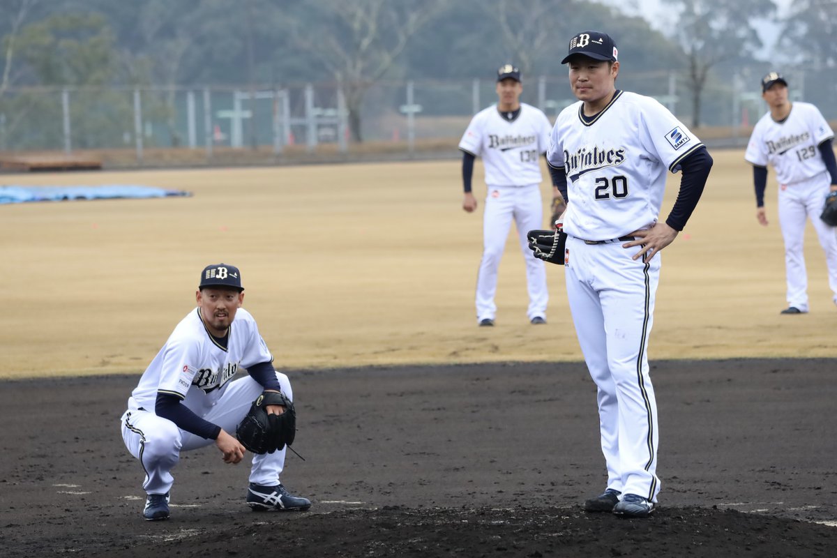 Bsta_1912's tweet image. 終始和やかでいい雰囲気
#bs2023 #宮崎キャンプ2024 
#平野佳寿 #阿部翔太