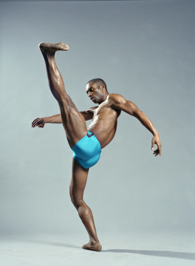 interviewenlair's tweet photo. focus and persevere in your particular art form ,allowing your passion and humility take you towards your goals. All the while reaching back and inspiring others to soar from viewing your work ethic and professionalism. -DesmondRichardson  #Persevere #Interviewenlair https://t.co/Cxnx5n2M2K