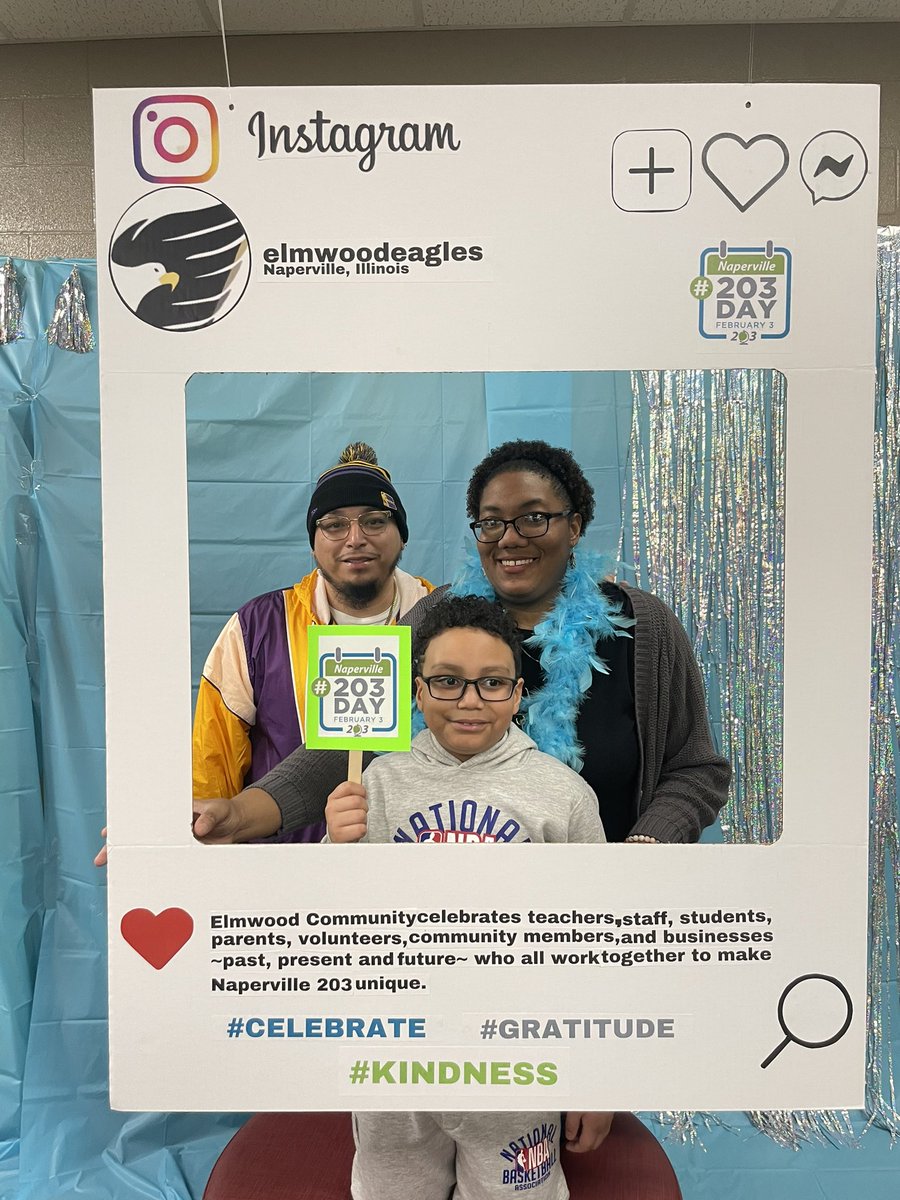 Our community is what makes Elmwood and <a href="/Naperville203/">Naperville 203</a> so incredibly special.  Loved seeing all the fun had at our #203day Photo Booth tonight!