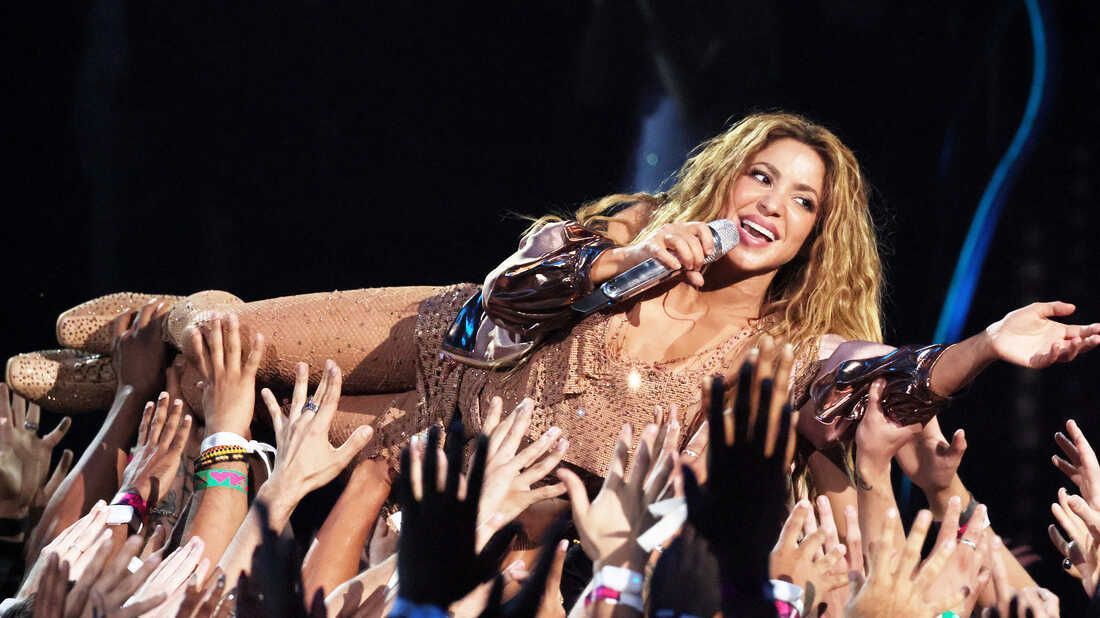 PopCrave's tweet photo. Happy 47th birthday to the iconic Shakira. https://t.co/MkF9cfSaUv