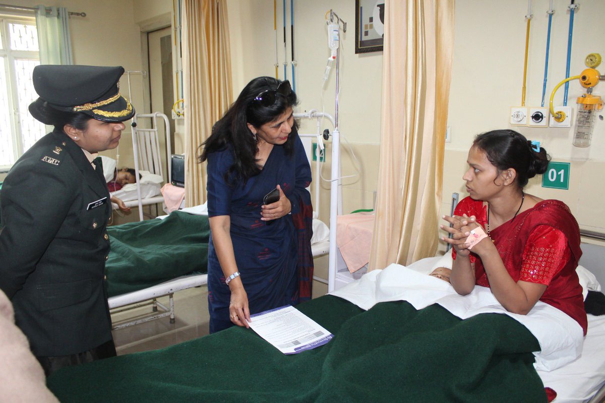 Lt Gen Prit Pal Singh, GOC & Mrs Nandita Singh, Zonal President #AWWA, #SudarshanChakraCorps inaugurated Neonatal Intensive Care Unit at MH #Bhopal. The focus on the ART & Early Intervention Center underscores our commitment to #CommunityHealthcare #WeCare