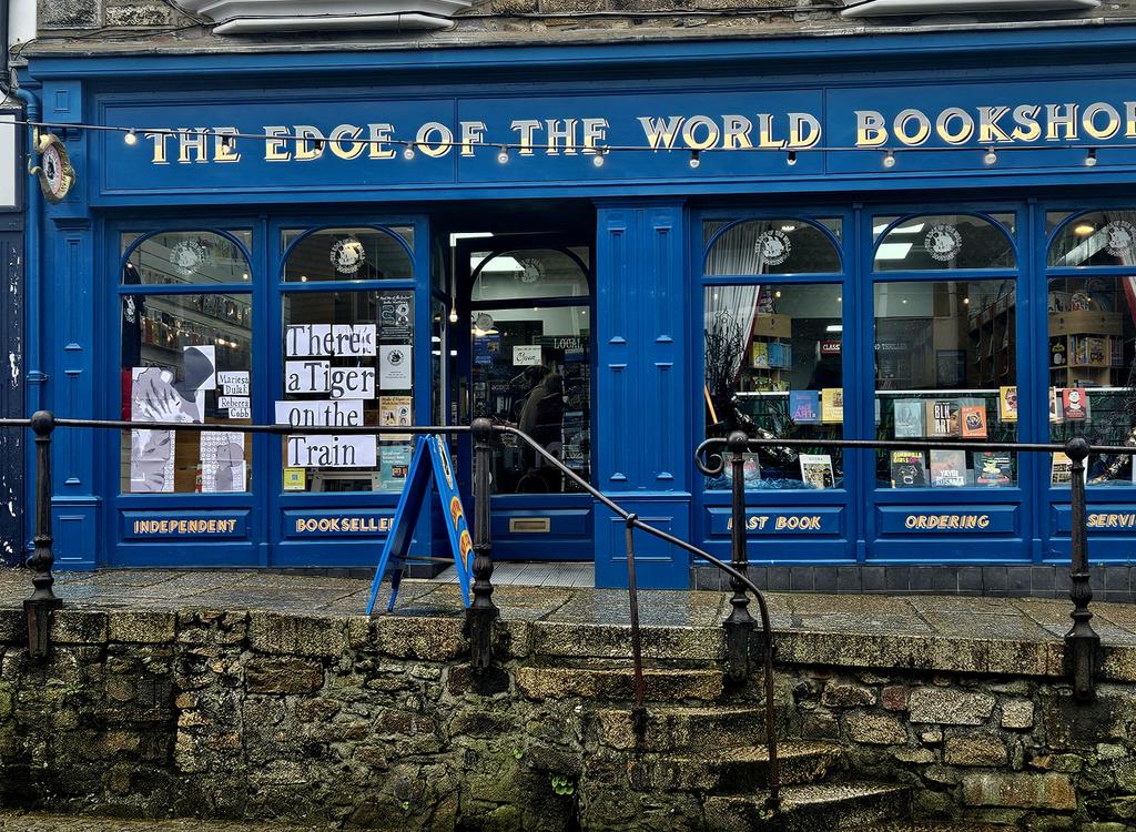 #Edgeoftheworldbookshop 
#shoplocal 
#indiebookstores
#books
#Penzance 
#Cornwall