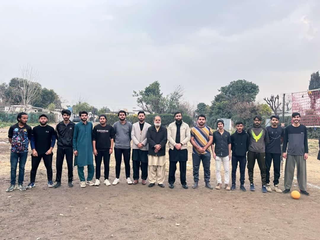 Shamsswati's tweet photo. واہ کینٹ: شمس الرحمن سواتی امیدوار NA-54 کی لائق علی چوک میں جاری ٹورنامنٹ میں شرکت، کھلاڑیوں سے خطاب اور گروپ فوٹو جے آئی یوتھ کے نوجوان بھی ہمراہ۔

#ShamsurRehmanSwati #NA54 #Taxila #PP12 #Elections2024 #Vote4Tarazu #JamaateIslami https://t.co/q2sE7T1Y4X