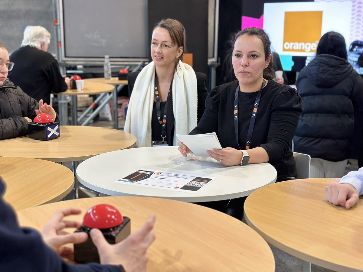 Belle 1ère édition pour le salon  <a href="/techandfest/">techandfest</a> organisé par <a href="/ledauphine/">Le Dauphiné Libéré</a> à Grenoble ! Bravo 🎉 <a href="/OrangeAuRA/">Orange Auv-Rh-Alpes</a> présent pour présenter nos #innovations #réseaux de demain et accompagner 400 jeunes à travers des ateliers sur le bon usage des réseaux sociaux 🛜😀et les risques #cyber