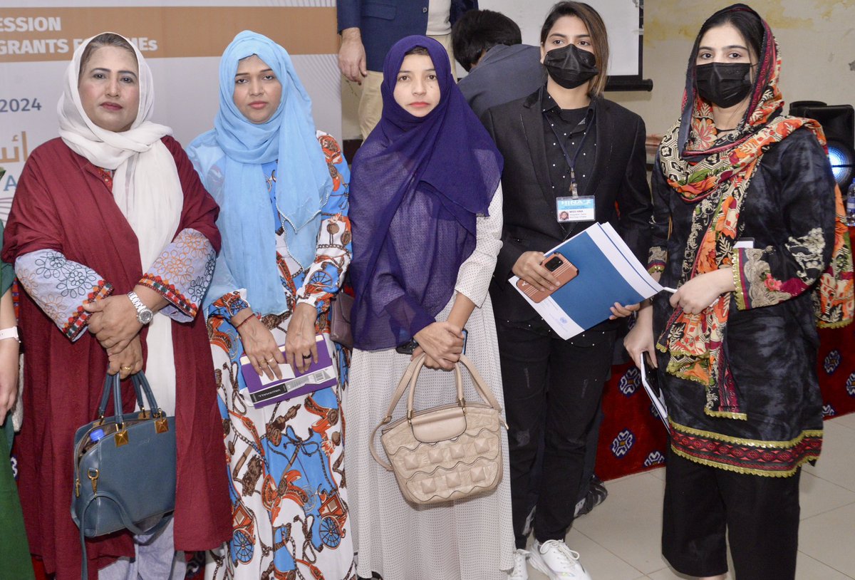 Paidar_Sindh's tweet photo. π’ Kudos to Badin's Business Community!
π Your active participation & keen interest during the recent event shows the thriving spirit of #entrepreneurship in Badin.
Let's continue to collaborate for mutual success! πΌ #PAIDAR #BadinSMEs π
@UNIDO @UNIDO_Pakistan @EUPakistan https://t.co/NsZu9yGnSA